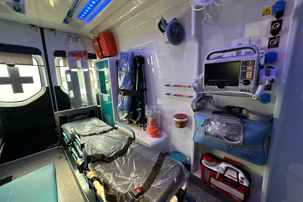 Mercedes Sprinter 417 Ambulance 03